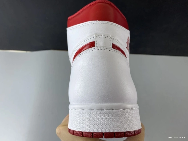 Chep Onekick 555088-103 Metallic 1 Red Air (2017) Retro Jordan 0723